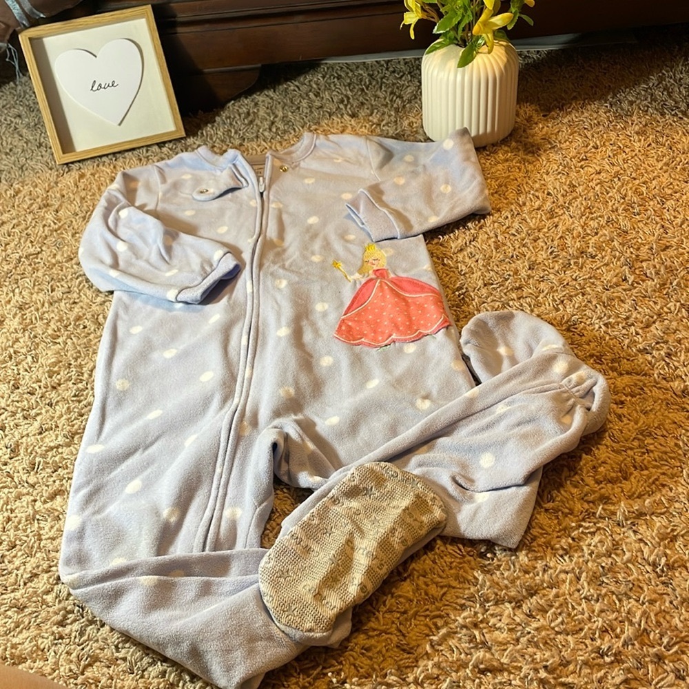 CARTERS FEET IN SLEEPING ONESIE 2T DISNEY PERIWINKLE W WHITE DOTS PRINCESS EUC